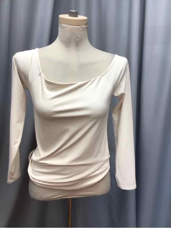 OLD NAVY SIZE MEDIUM Ladies TOP